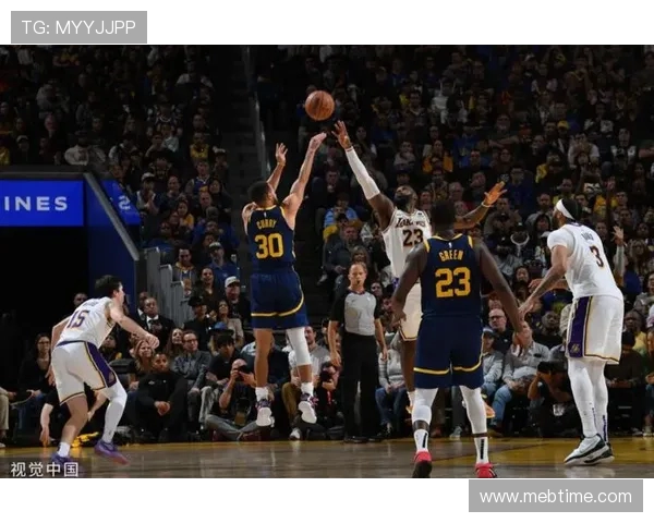 杰伦布朗直言库里身高劣势一对一对抗胜负引发NBA赛场热议